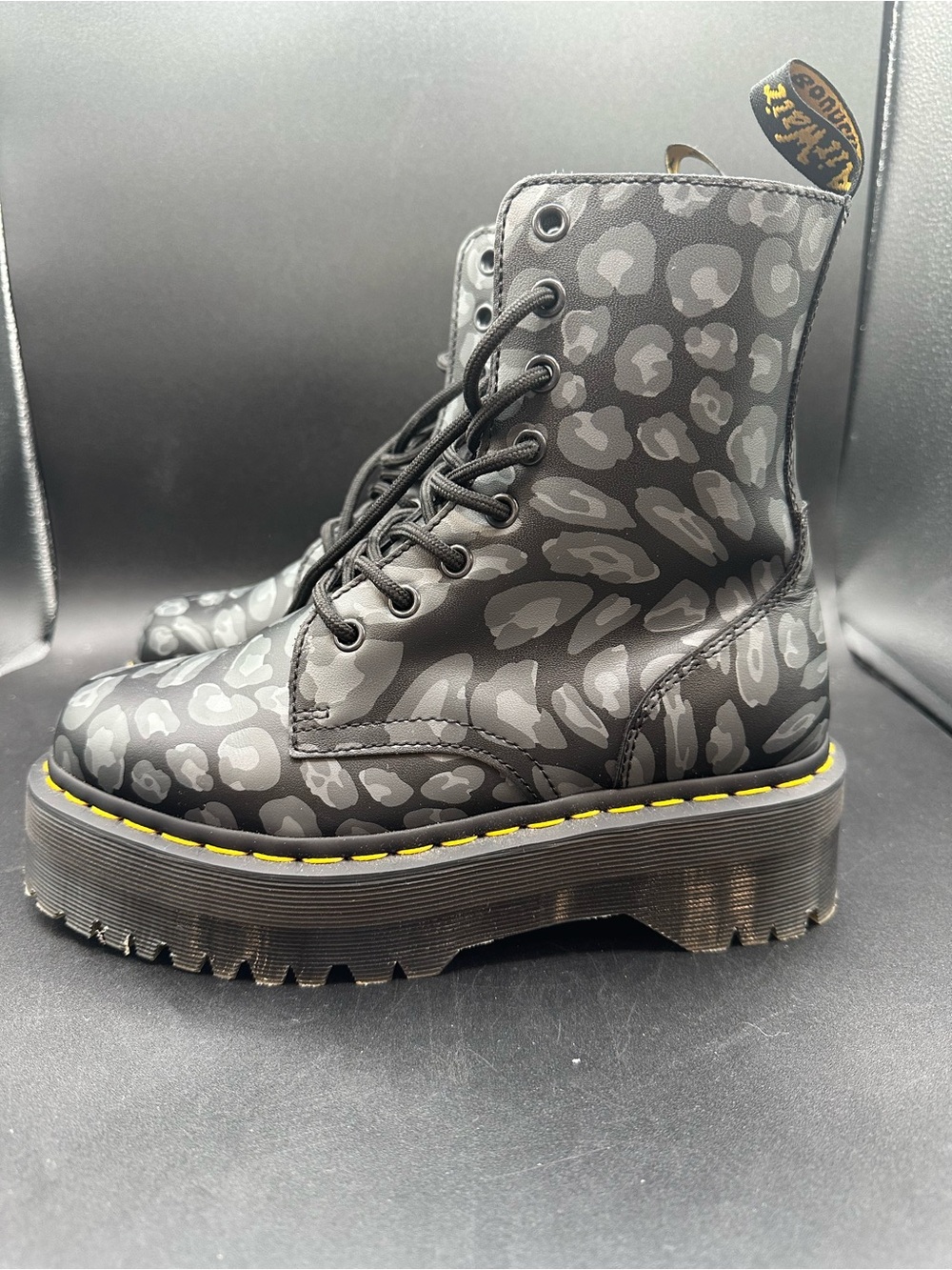 Dr. Martens Jadon Leopard Leather Platform Combat Boots Women Sz 7 Men 6 - Picture 3 of 7